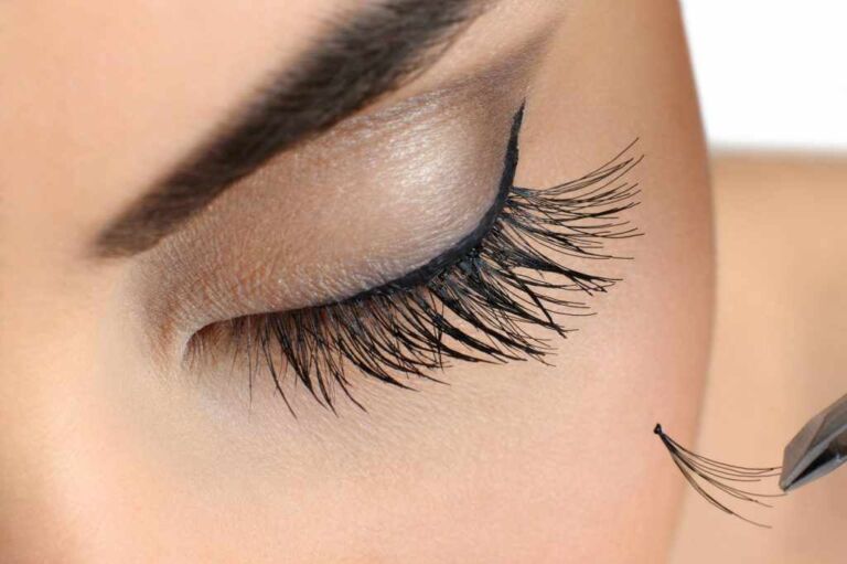 Lash Aftercare: Dos and Don'ts for Long-Lasting Extensions