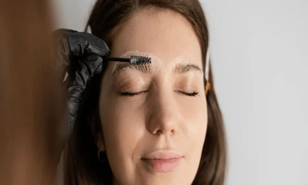 The Dos and Don’ts of Eyebrow Maintenance