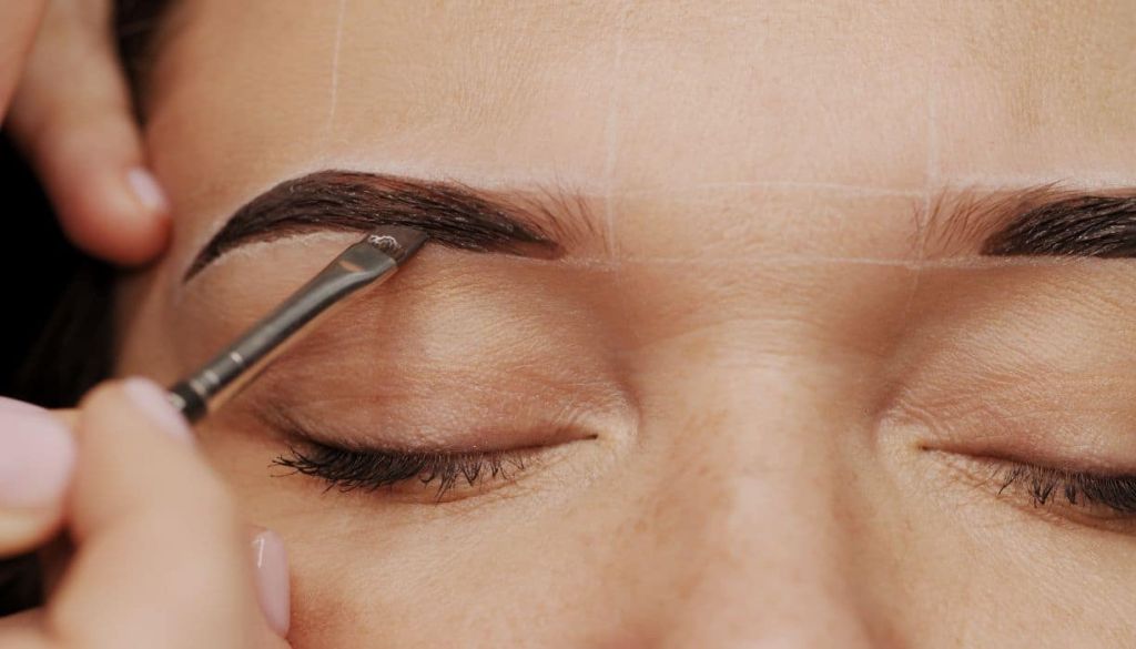 Which type of eyebrows is most attractive?