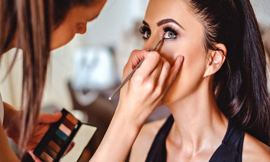 How to choose the right makeup artist for your skin tone in Riyadh