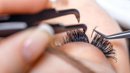 What is the difference between classic and volume eyelash extensions?